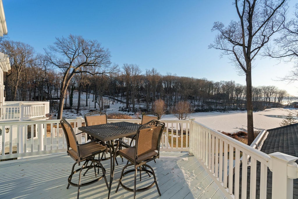 41 of 50 - 19 Mallard Drive, Lloyd Neck, NY