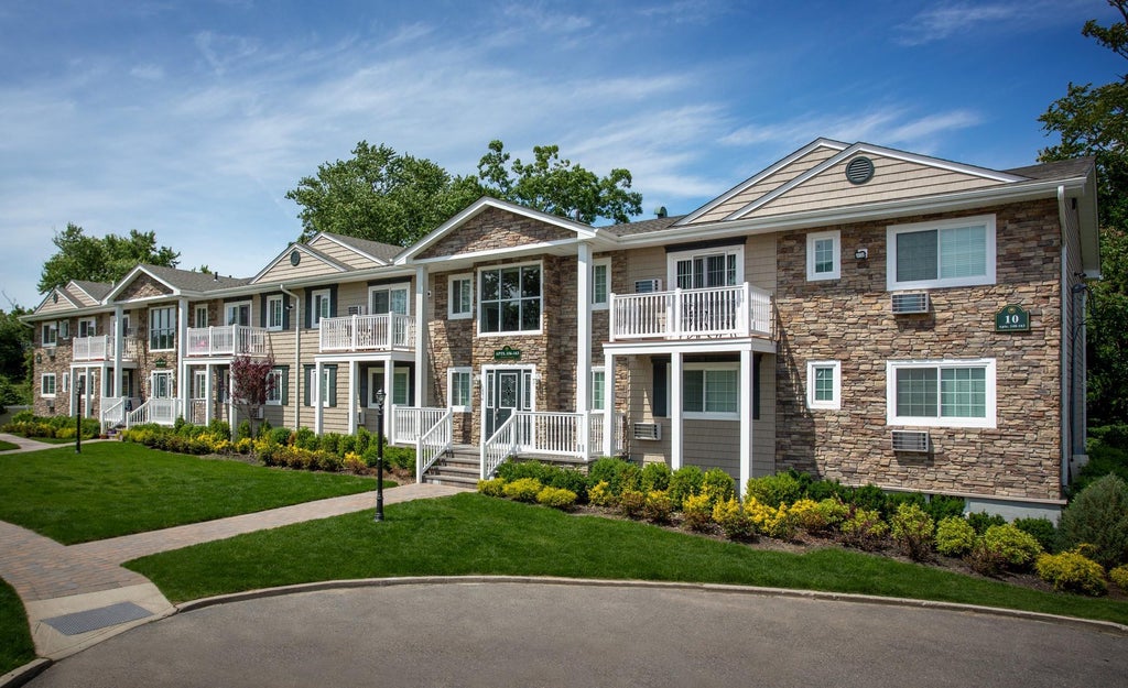 234 River Avenue # 120, Patchogue