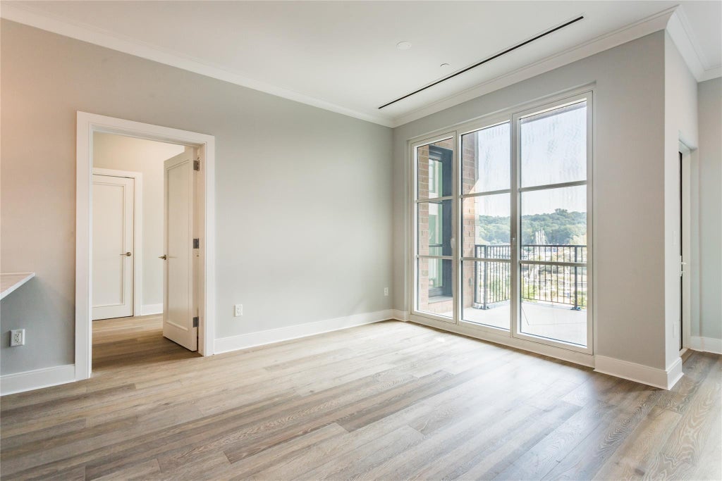 16 of 25 - 100 Garvies Point Road 1141, Glen Cove, NY