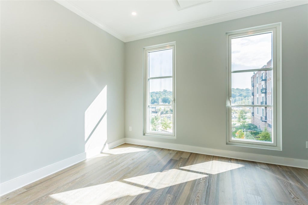 19 of 25 - 100 Garvies Point Road 1141, Glen Cove, NY