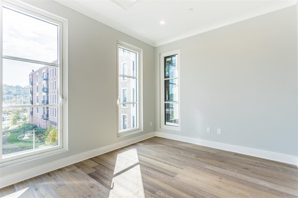 20 of 25 - 100 Garvies Point Road 1141, Glen Cove, NY