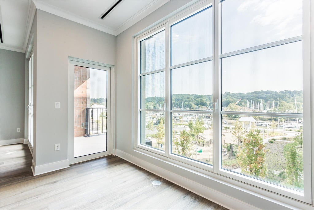 8 of 25 - 100 Garvies Point Road 1141, Glen Cove, NY