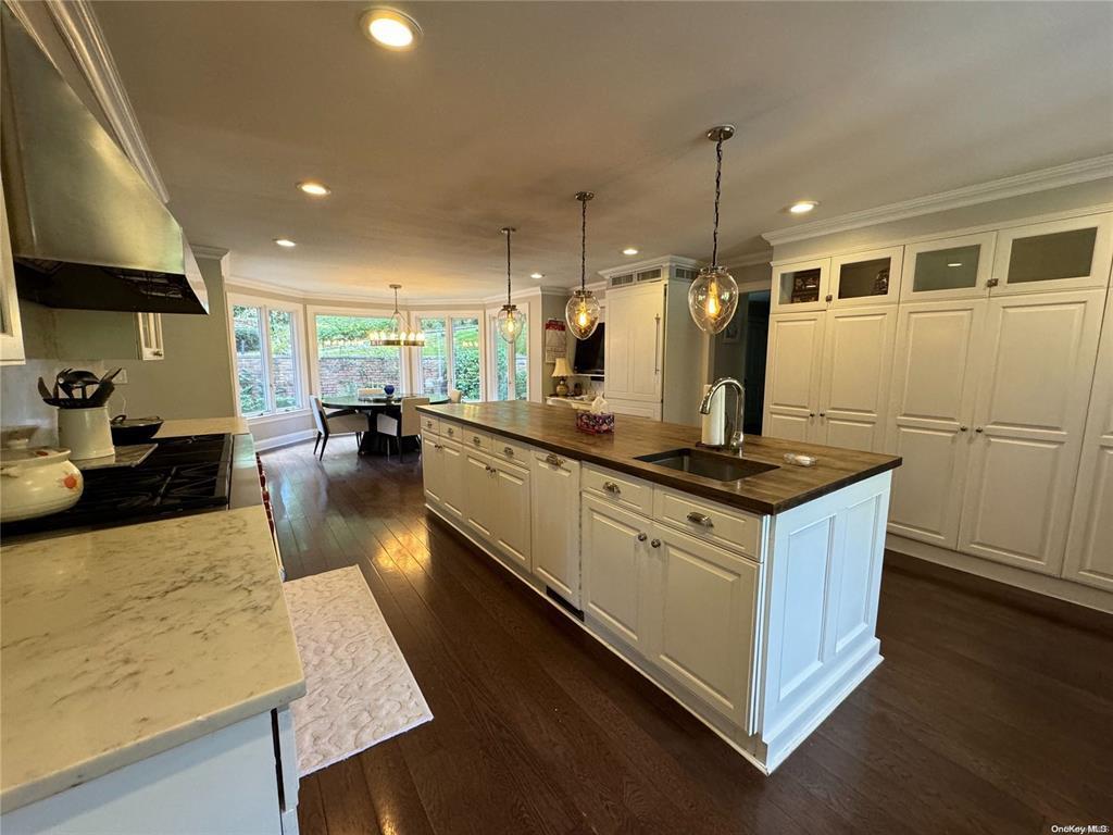 10 of 28 - 6 Frost Mill Road, Mill Neck, NY