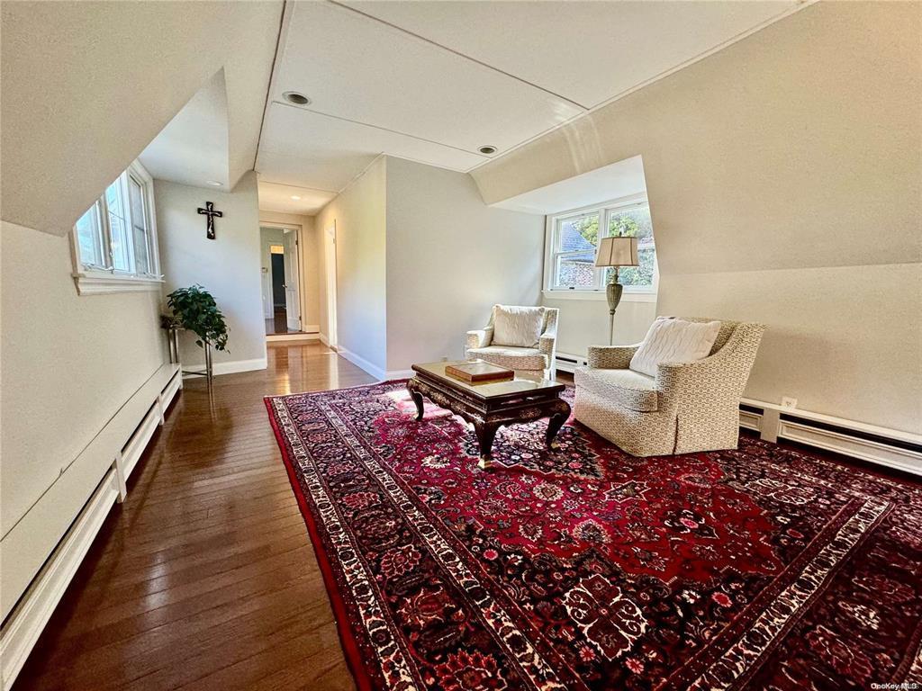 18 of 28 - 6 Frost Mill Road, Mill Neck, NY