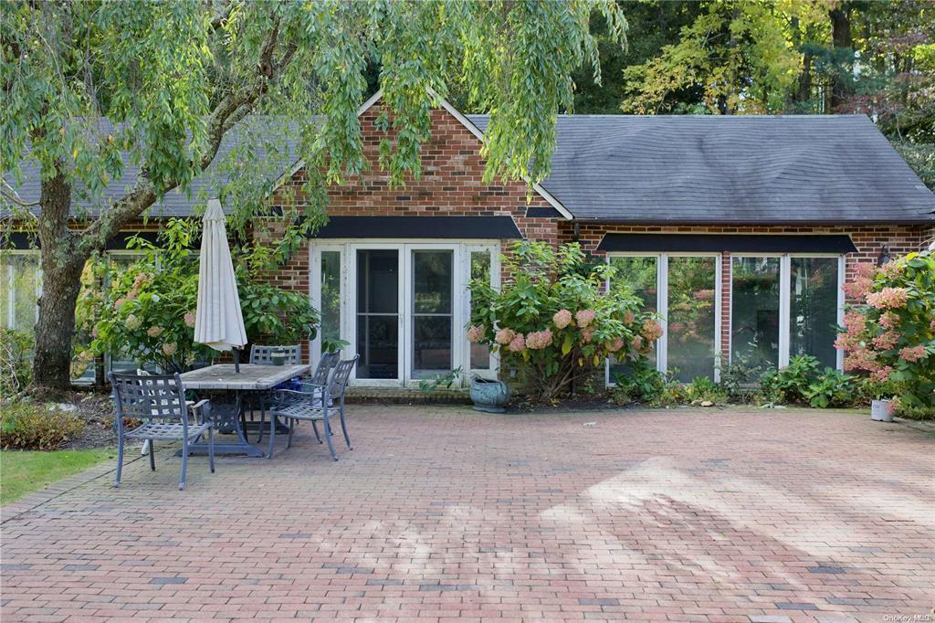 21 of 28 - 6 Frost Mill Road, Mill Neck, NY