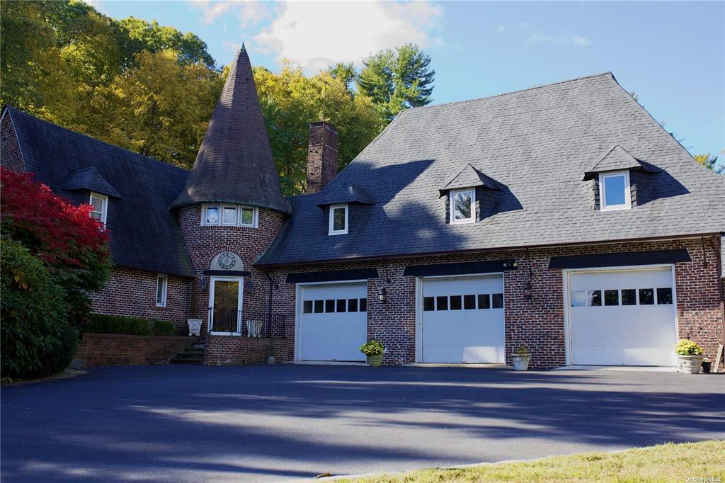23 of 28 - 6 Frost Mill Road, Mill Neck, NY