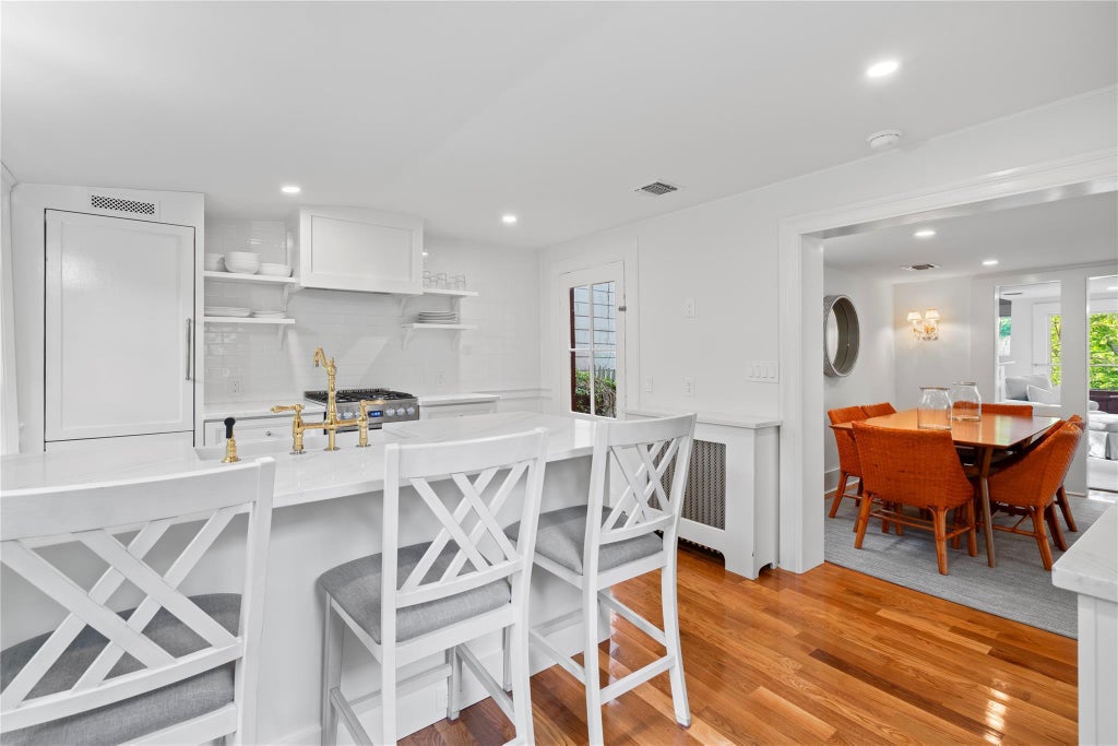 17 of 27 - 152 Main St., Cold Spring Harbor, NY