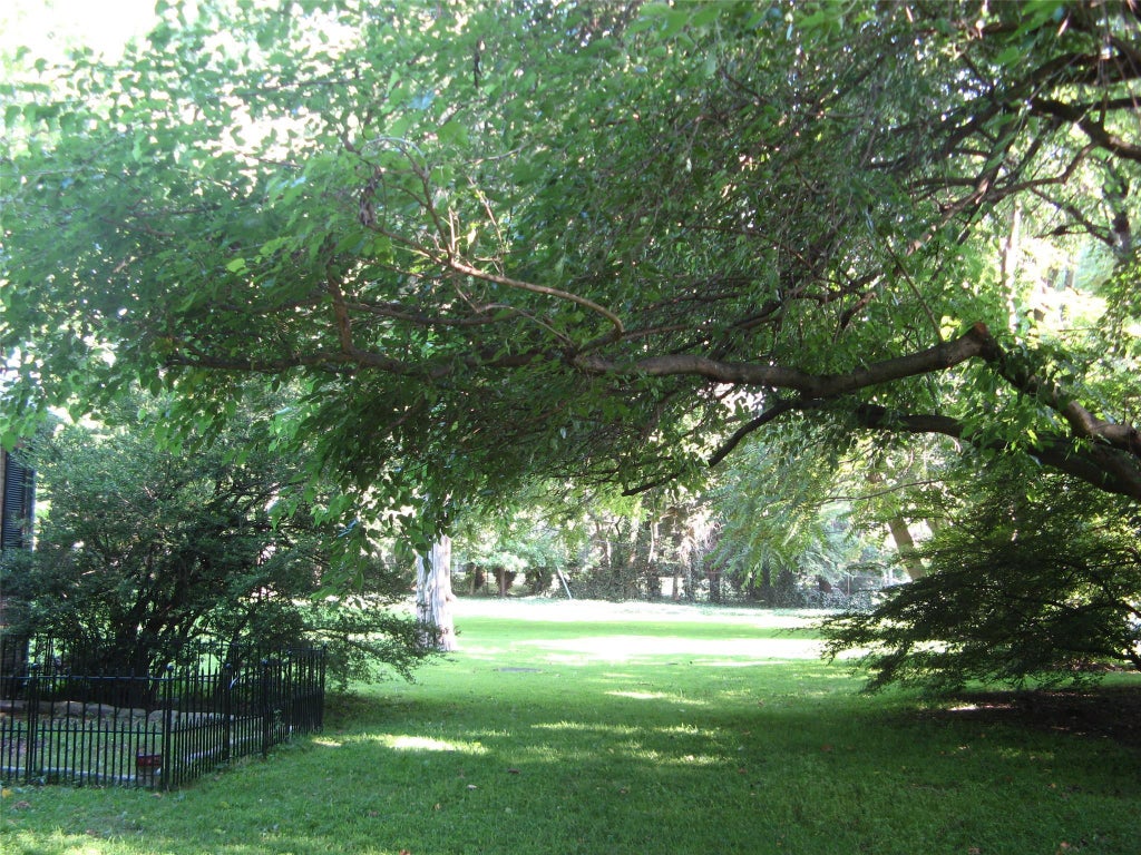 1 of 15 - 104 Horseshoe Road, Mill Neck, NY