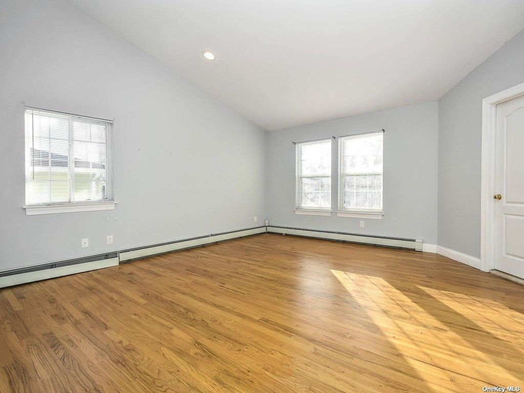 12 of 32 - 48b Marwood Road, Port Washington, NY