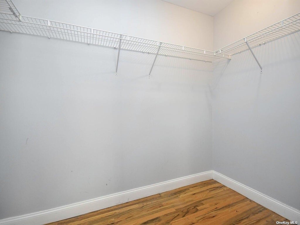 13 of 32 - 48b Marwood Road, Port Washington, NY