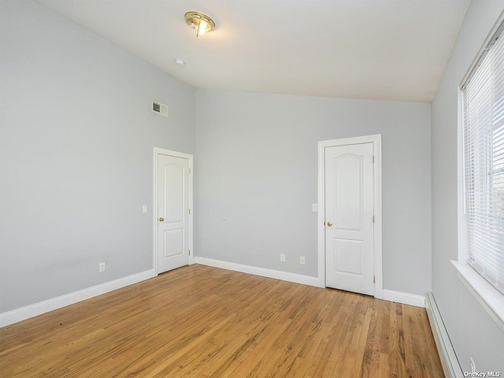 18 of 32 - 48b Marwood Road, Port Washington, NY
