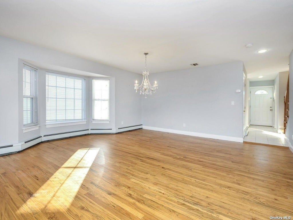1 of 32 - 48b Marwood Road, Port Washington, NY