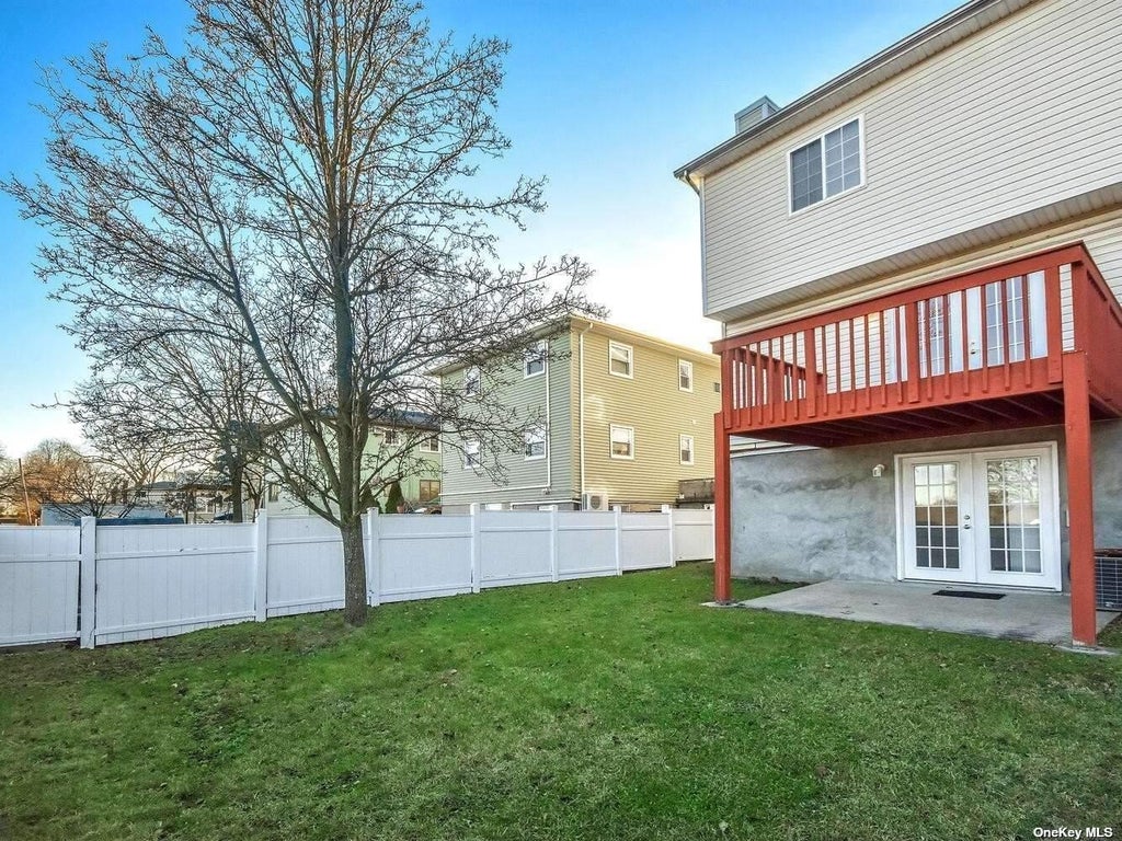 27 of 32 - 48b Marwood Road, Port Washington, NY