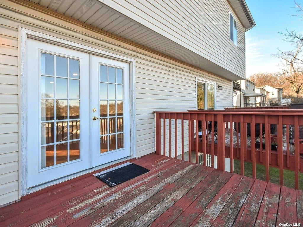 29 of 32 - 48b Marwood Road, Port Washington, NY