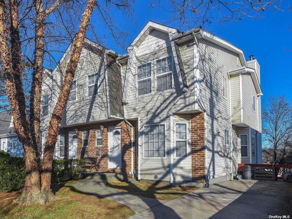 31 of 32 - 48b Marwood Road, Port Washington, NY