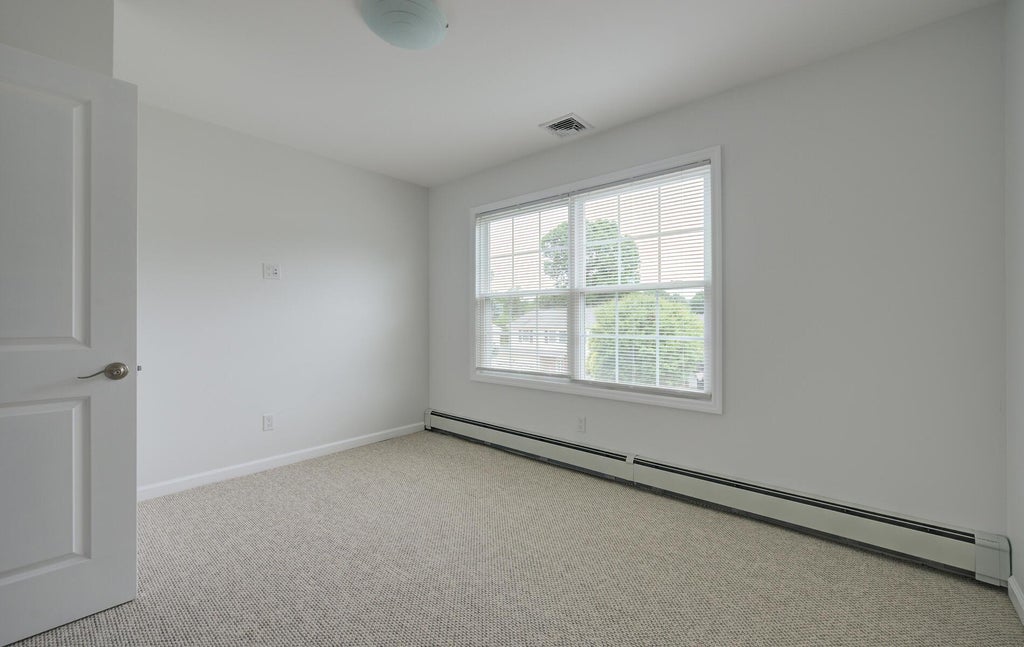 15 of 24 - 3 Dartmouth Drive # 3, Glen Cove, NY