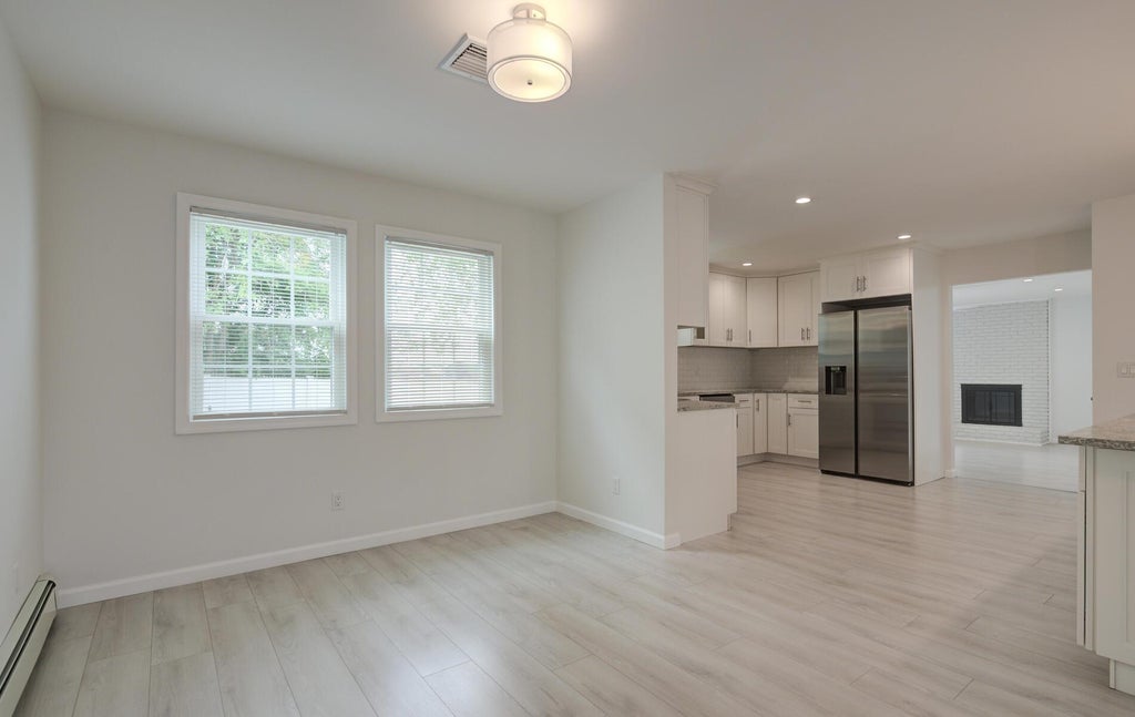 4 of 24 - 3 Dartmouth Drive # 3, Glen Cove, NY