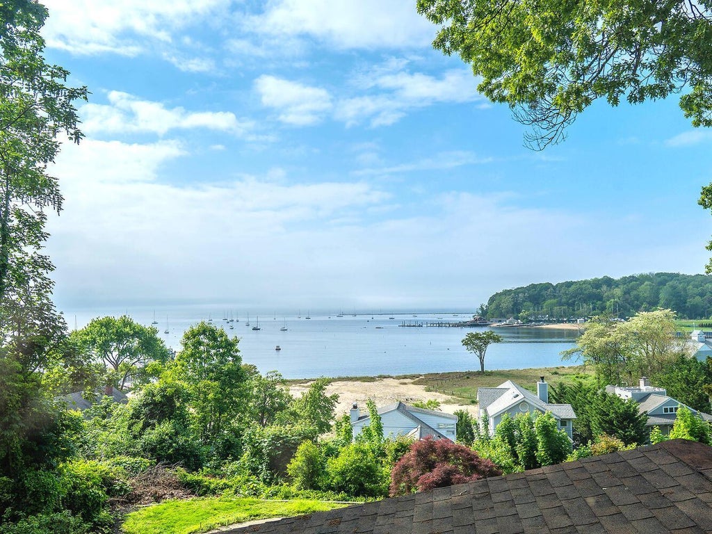 1 of 31 - 38 Prospect Avenue, Sea Cliff, NY