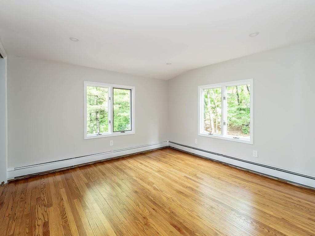 22 of 31 - 38 Prospect Avenue, Sea Cliff, NY