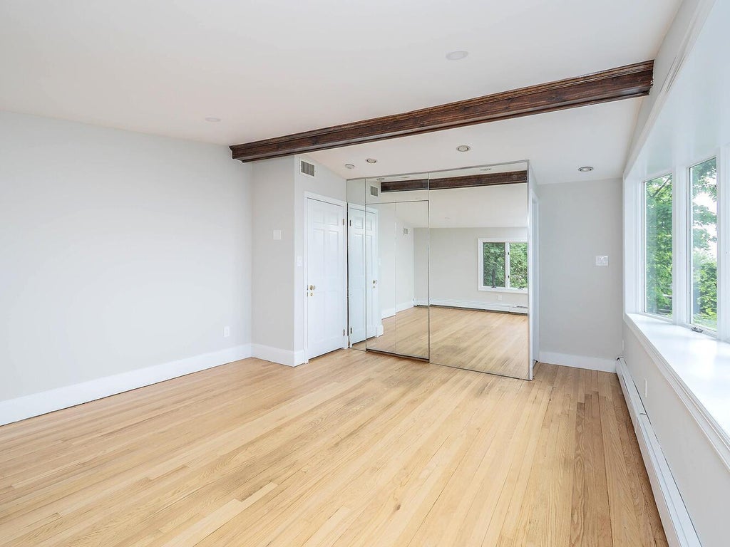 27 of 31 - 38 Prospect Avenue, Sea Cliff, NY