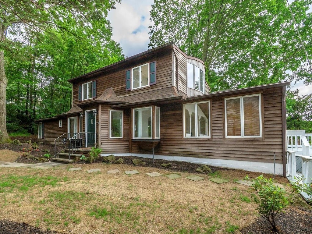 3 of 31 - 38 Prospect Avenue, Sea Cliff, NY