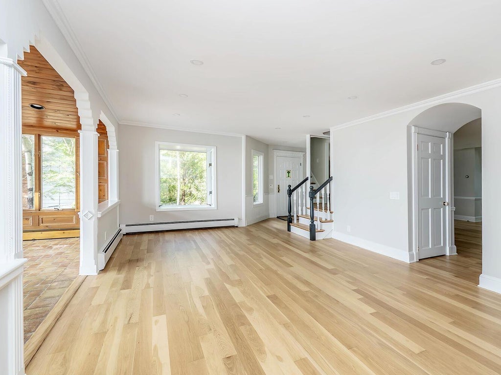 6 of 31 - 38 Prospect Avenue, Sea Cliff, NY