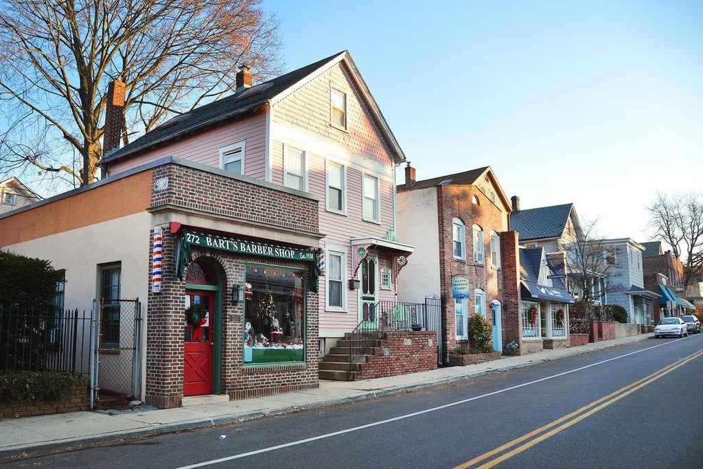 26 of 27 - 42 Central Avenue # 7, Sea Cliff, NY