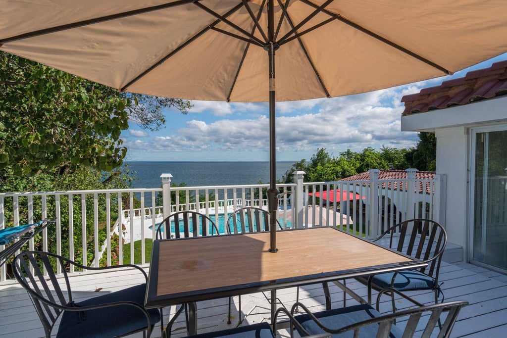 31 of 41 - 10 Beach Hill, Northport, NY