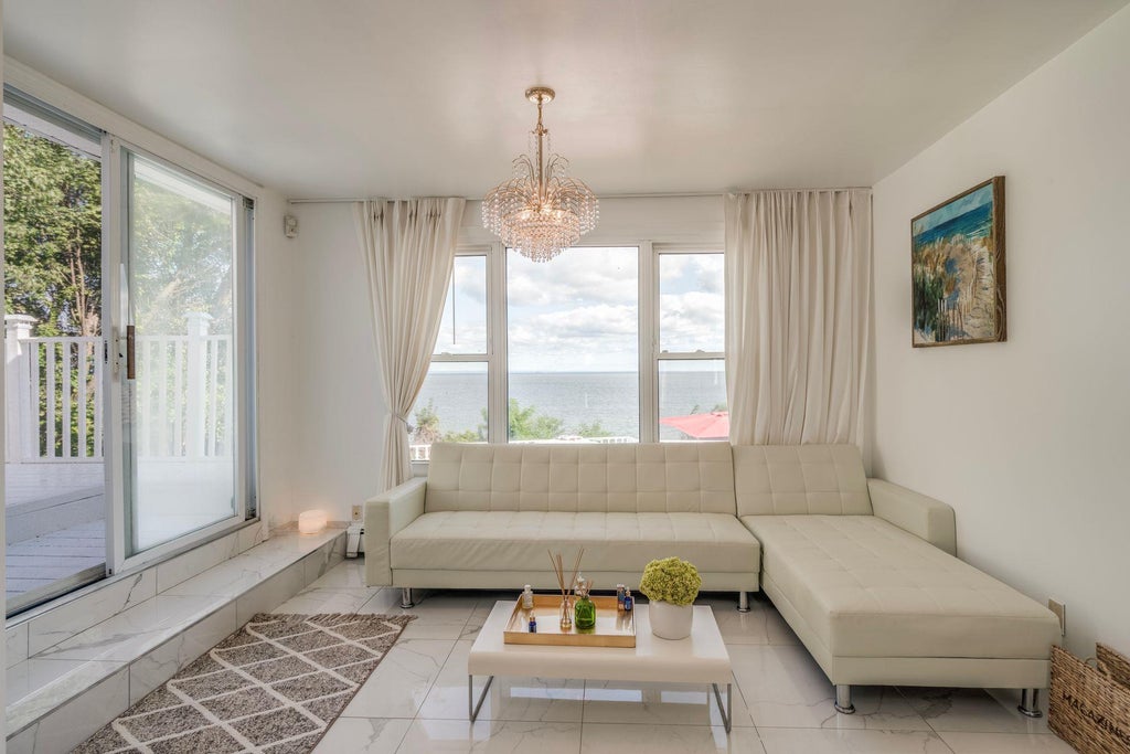 8 of 41 - 10 Beach Hill, Northport, NY