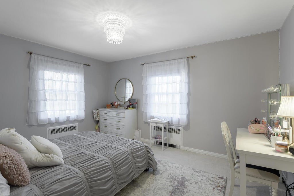 20 of 31 - 47 Whistler Road, Manhasset, NY