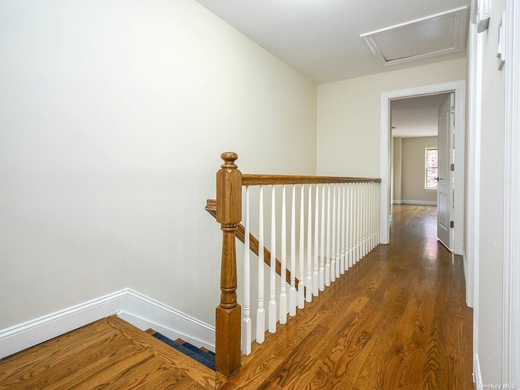 13 of 34 - 28a Dunes Lane, Port Washington, NY