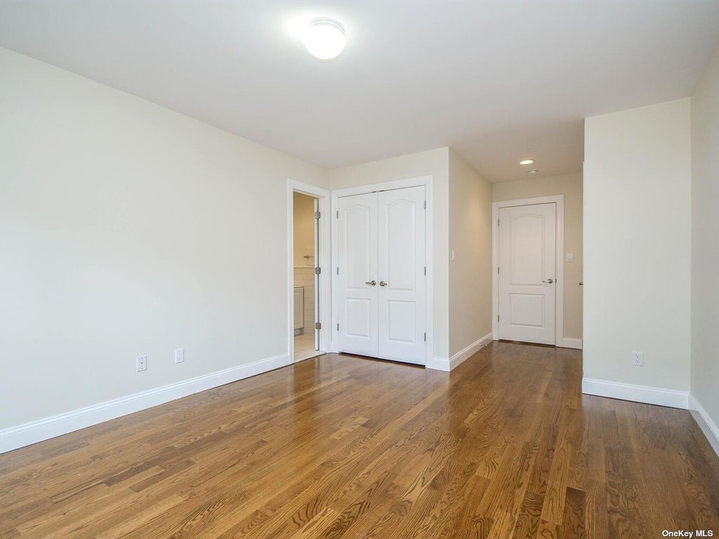 19 of 34 - 28a Dunes Lane, Port Washington, NY