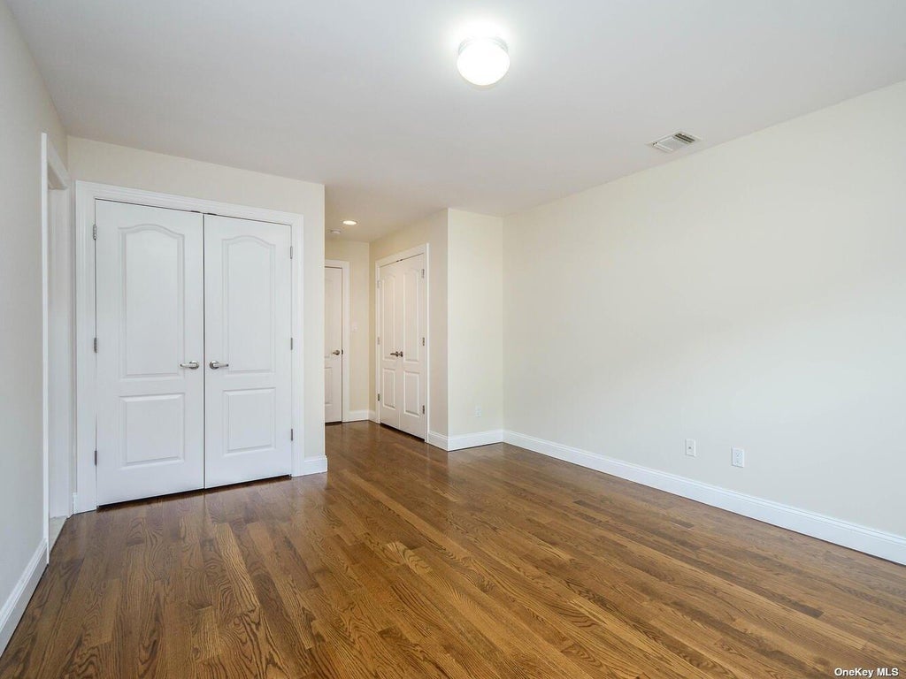 22 of 34 - 28a Dunes Lane, Port Washington, NY