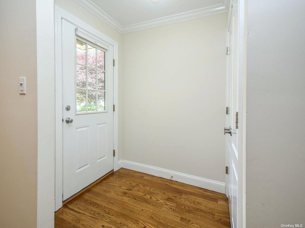2 of 34 - 28a Dunes Lane, Port Washington, NY