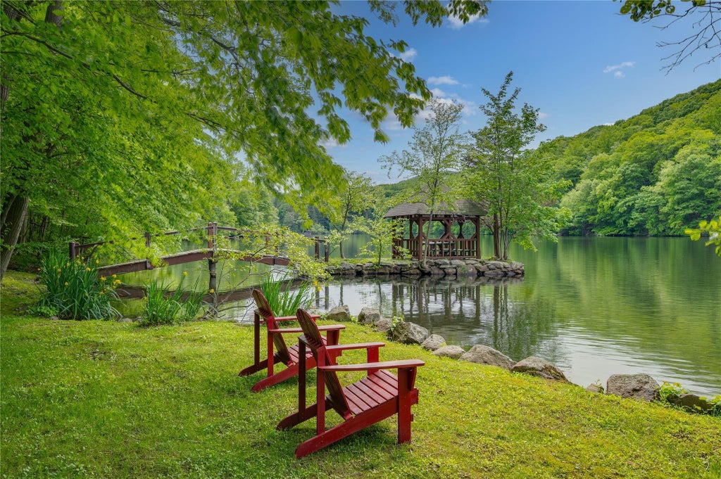 38 of 50 - 77 Lake Drive, Cold Spring, NY