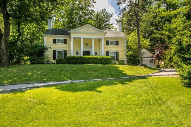306 Quaker Road, Chappaqua