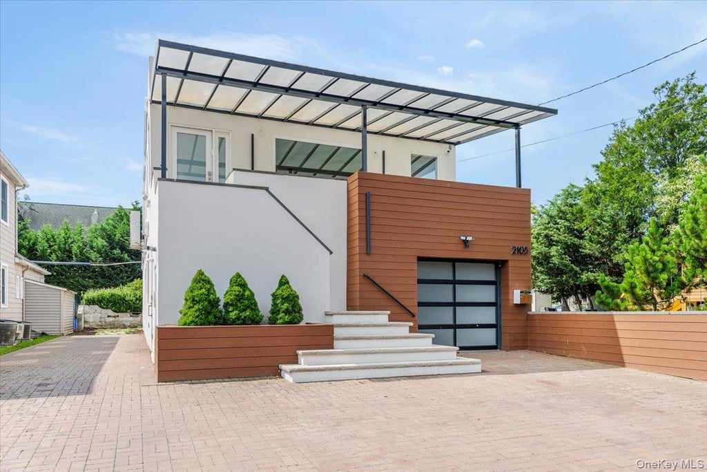 2105 Bay Boulevard, Atlantic Beach