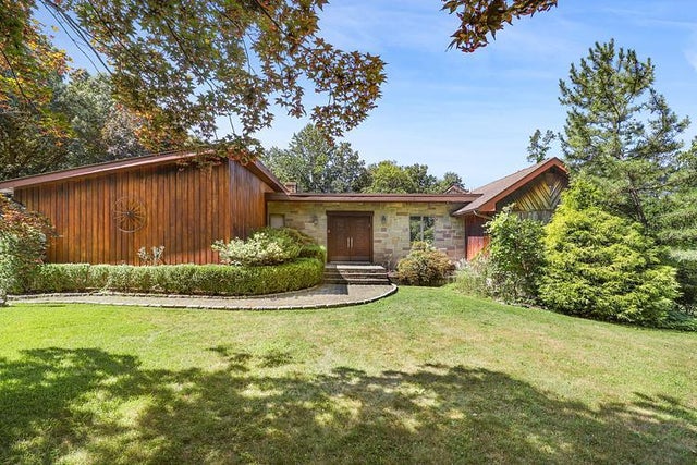 7 Alpine Drive, Armonk