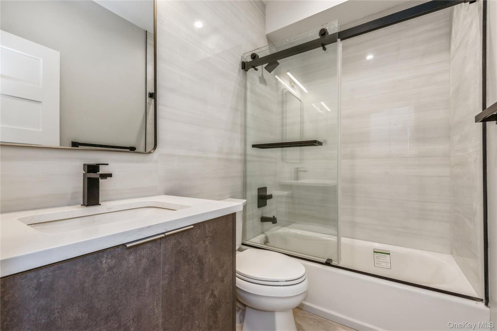 418 Atlantic Avenue # 209, Oceanside