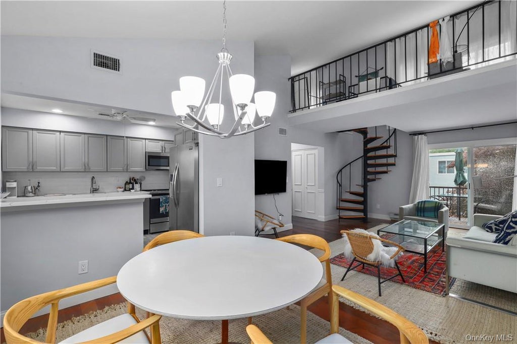 208 Harris Road # Eb3, Bedford Hills