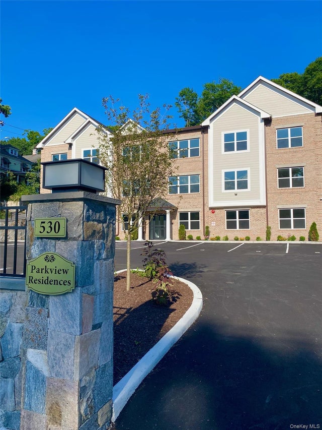 530 N Main Street # 5, Brewster