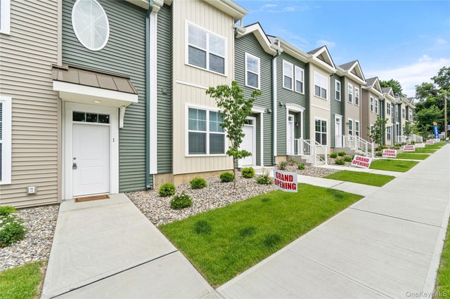 75 Forester Avenue # 118, Warwick