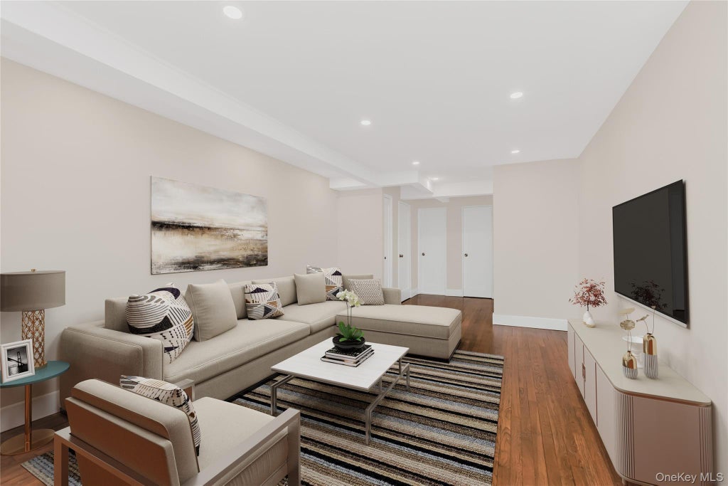 59 Oregon Avenue, Bronxville