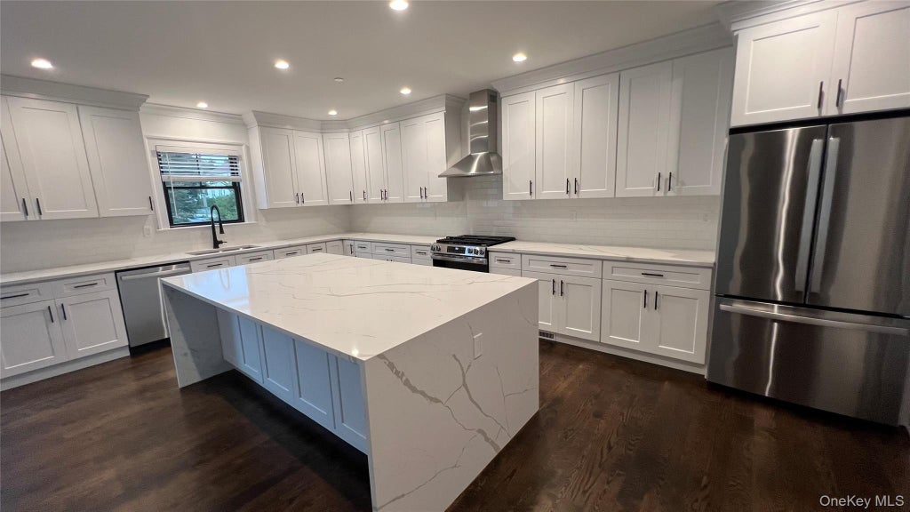 40 Elmwood Avenue, West Harrison