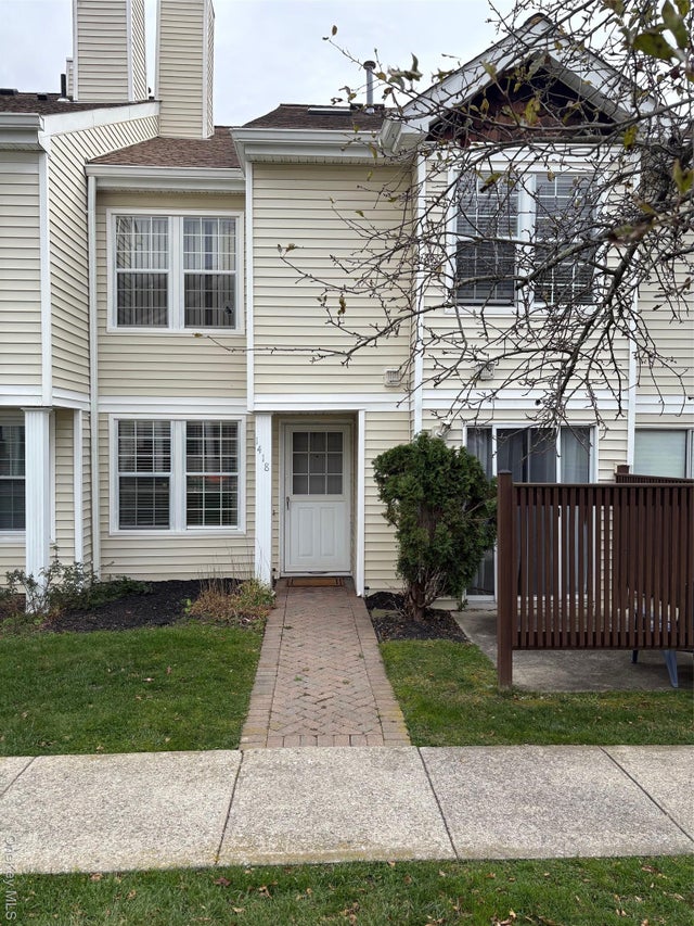 1418 Whispering Hills, Chester