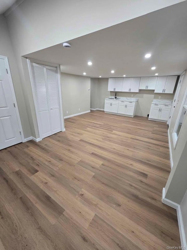 993 N Quaker Lane # 3, Staatsburg