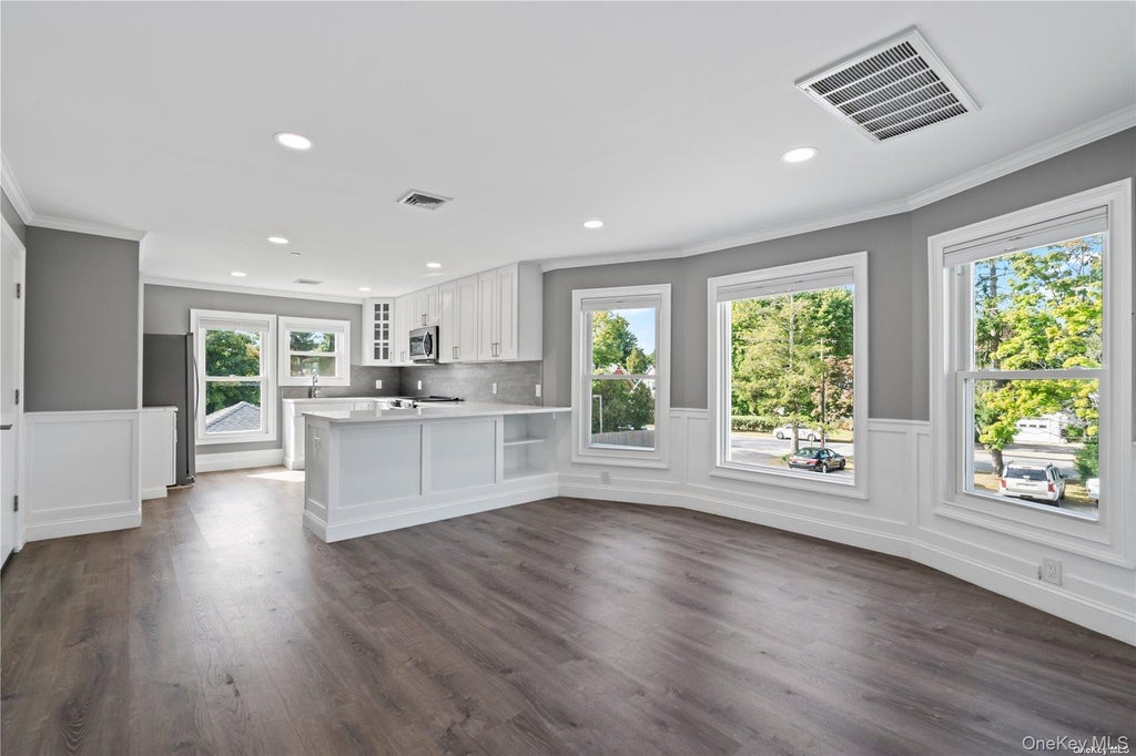 7 Pulaski Road # 3, East Northport