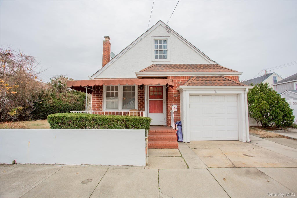 76 Clayton Clayton Avenue, East Atlantic Beach