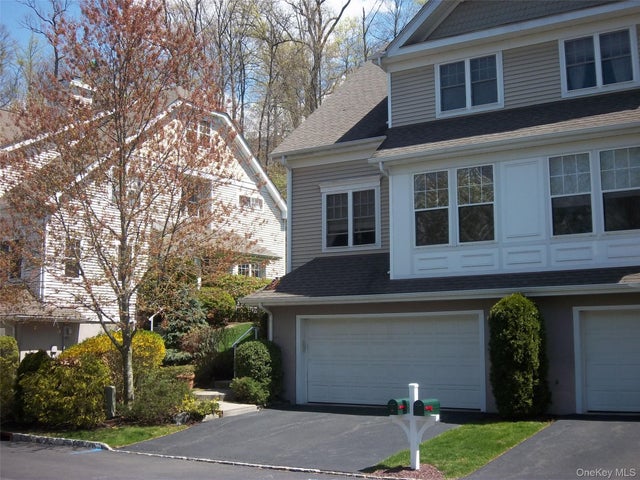 36 Briarbrook Drive, Briarcliff Manor
