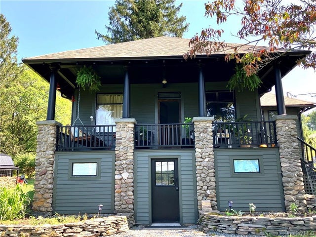 283 Lakeview Drive, Highland Lake